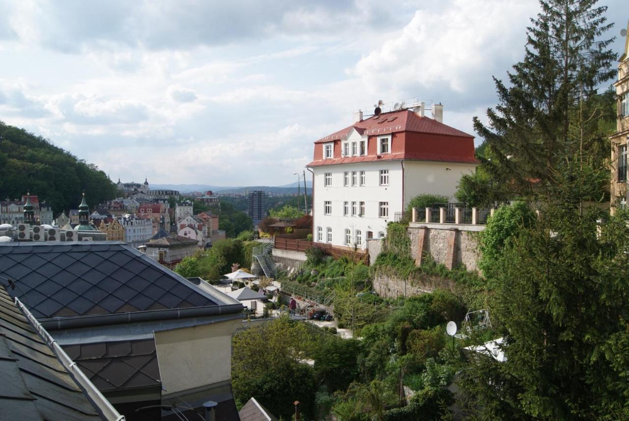 Karlovy Vary, Dum U Mari Magdaleny - 100 M Od Vridla Exteriör bild